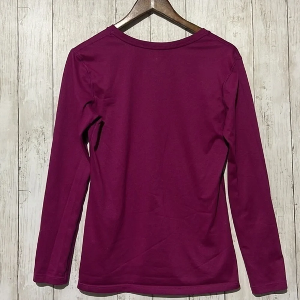 Nike Dri Fit Long Sleeve V Neck Athletic Top Women's Size Medium‎ Purple